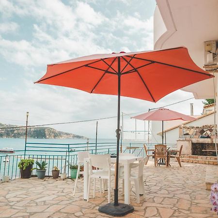 Rooms By The Sea Himare Exterior photo